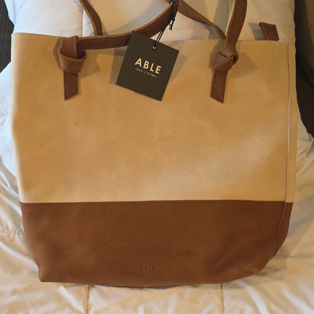 Able Rachel Leather Zip Tote In Bone/whiskey